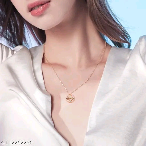 Simple Light Luxury Stainless Steel Jewellery Magnetic Two-Wear Clavicle Chain Diamond Love Four-Leaf